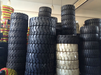 沈陽實心輪胎專賣-沈陽眾慧成機械設(shè)備銷售提供沈陽實心輪胎專賣的相關(guān)介紹、產(chǎn)品、服務、圖片、價格沈陽叉車充氣輪胎價格